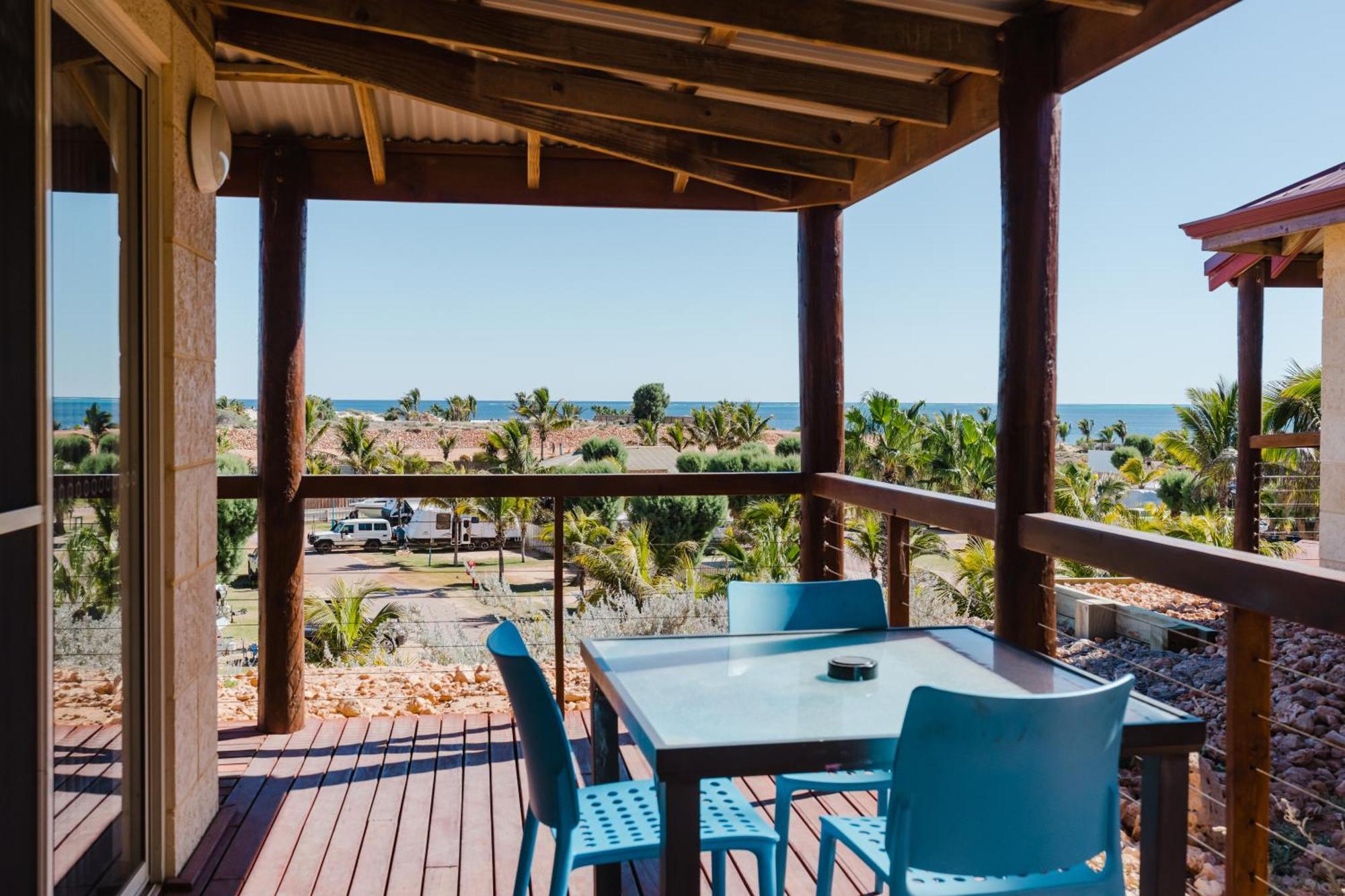 Peoples Park Appartement Coral Bay Buitenkant foto