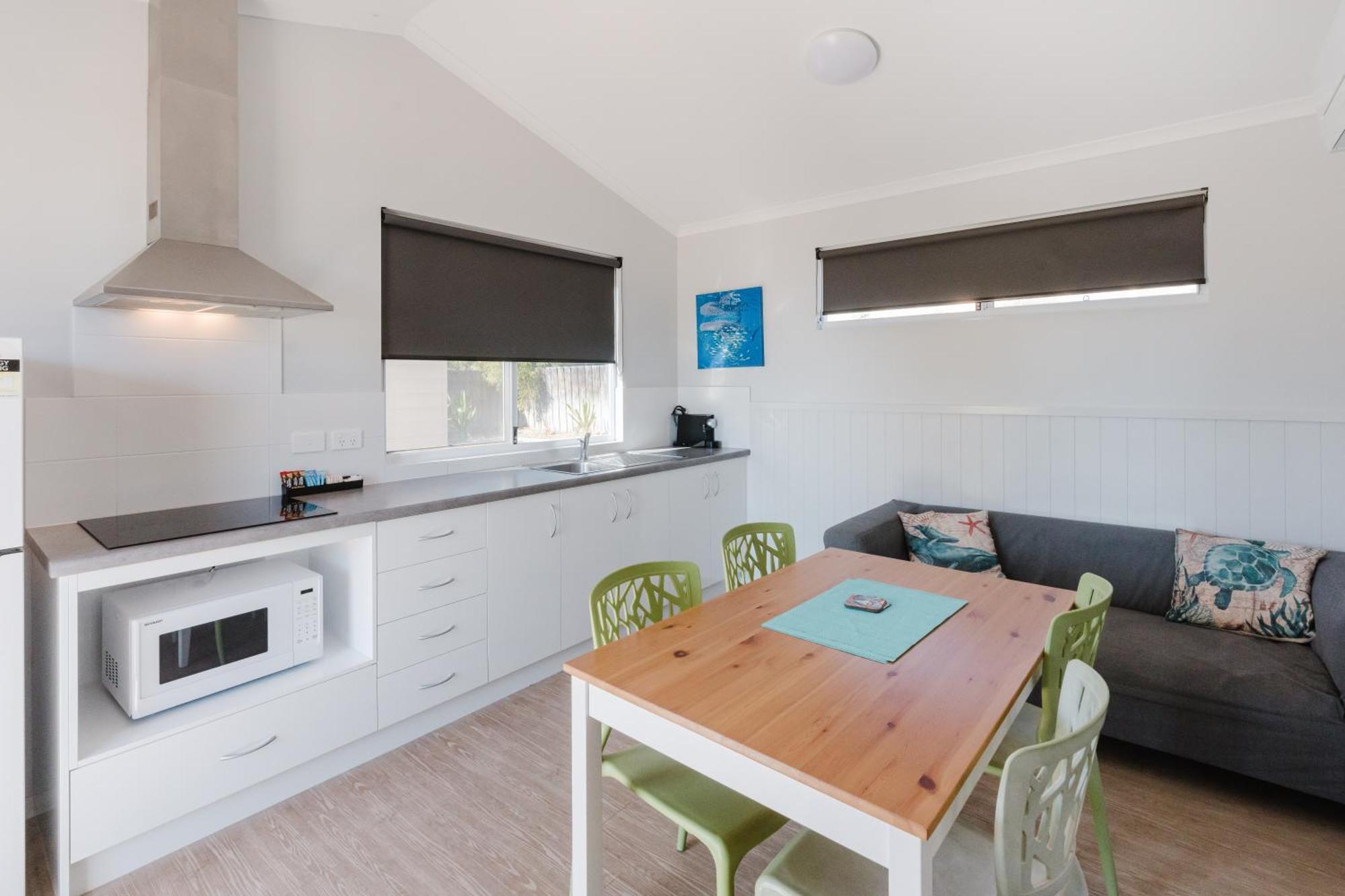 Peoples Park Appartement Coral Bay Buitenkant foto