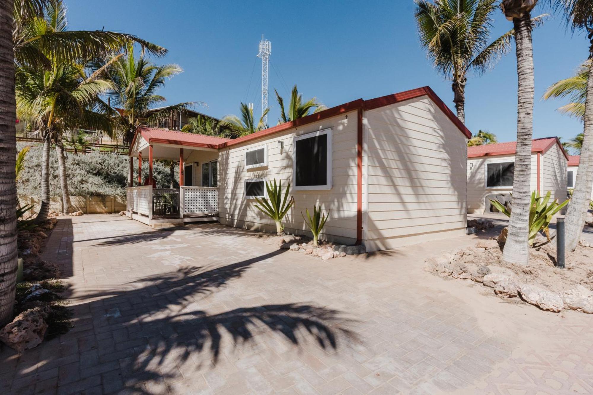 Peoples Park Appartement Coral Bay Buitenkant foto