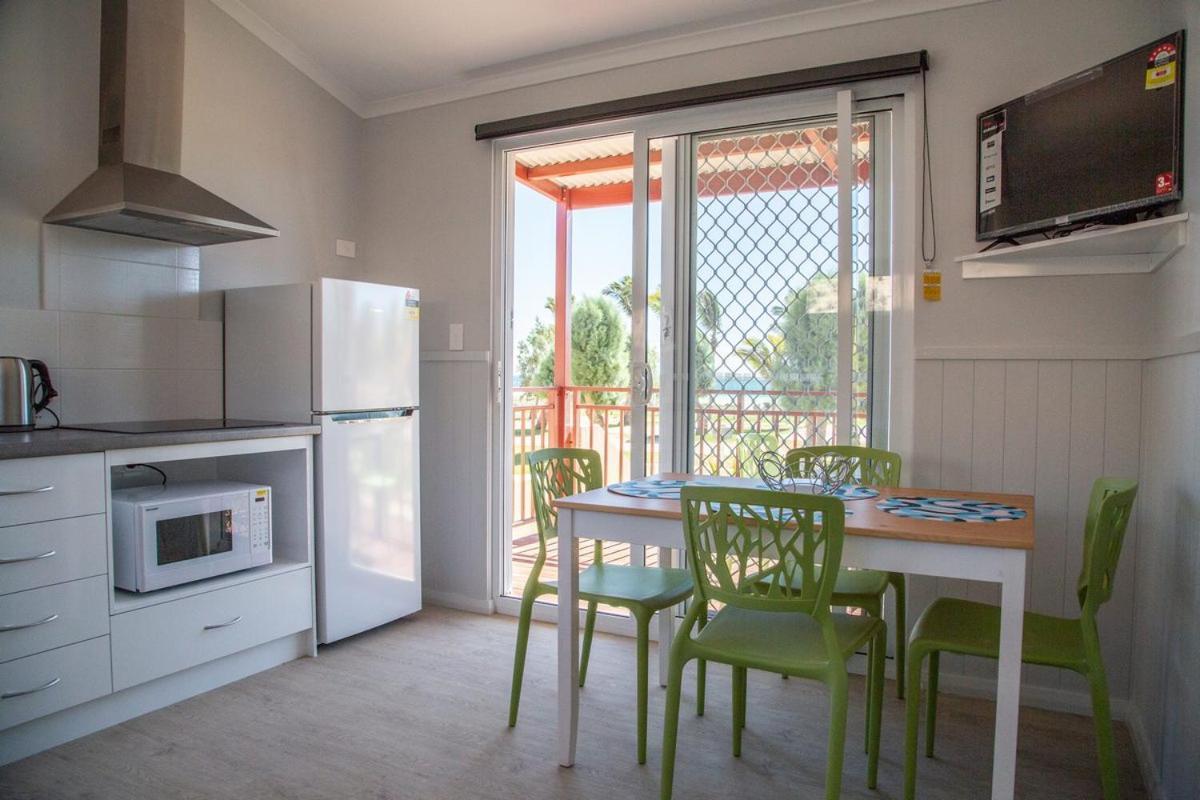 Peoples Park Appartement Coral Bay Buitenkant foto