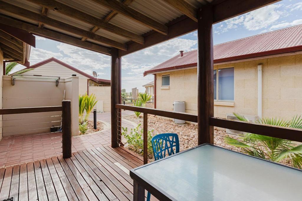 Peoples Park Appartement Coral Bay Buitenkant foto