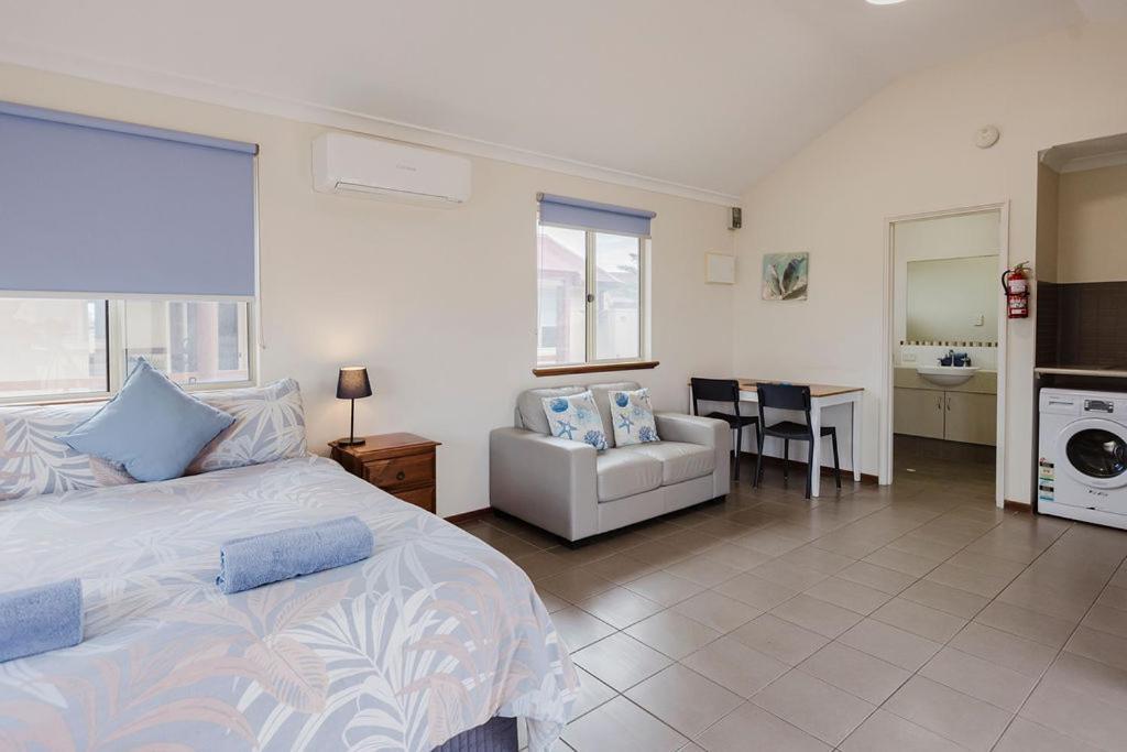 Peoples Park Appartement Coral Bay Buitenkant foto